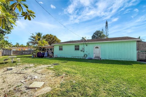 Villa ou maison à vendre à Cutler Bay, Floride: 4 chambres, 249.16 m2 № 1730307 - photo 22