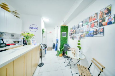 Immobilier commercial à vendre à Miami, Floride № 1934640 - photo 17