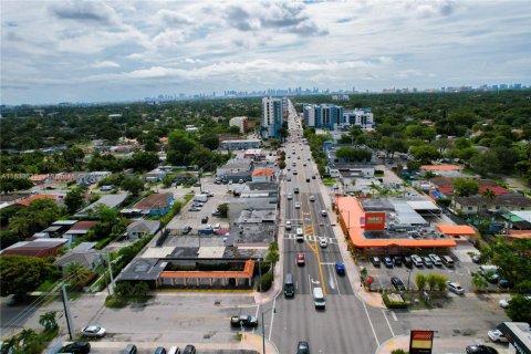 Immobilier commercial à vendre à Miami, Floride № 1934640 - photo 5