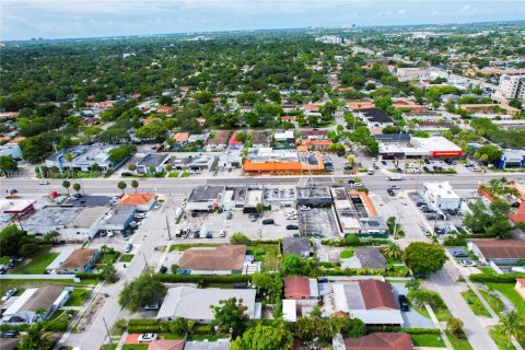 Immobilier commercial à vendre à Miami, Floride № 1934640 - photo 8