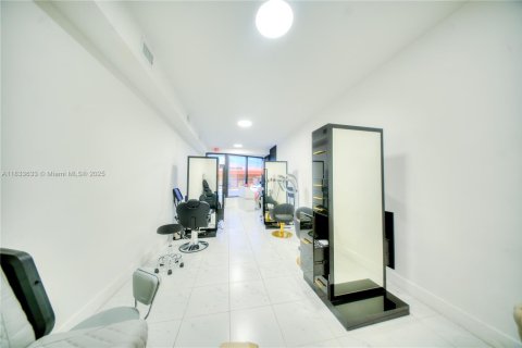 Immobilier commercial à vendre à Miami, Floride № 1934640 - photo 20