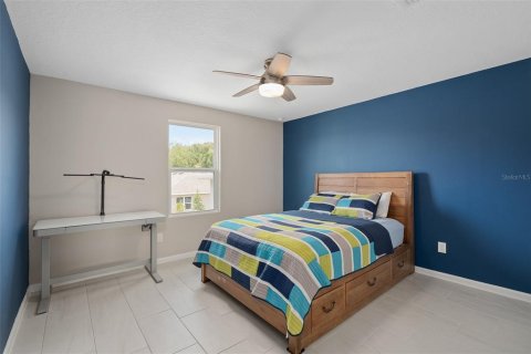 House in Tavares, Florida 4 bedrooms, 197.88 sq.m. № 1805486 - photo 23