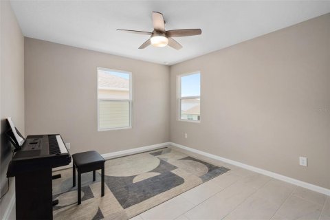 House in Tavares, Florida 4 bedrooms, 197.88 sq.m. № 1805486 - photo 25