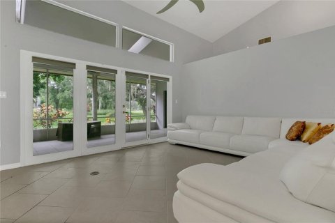 House in Haines City, Florida 4 bedrooms, 266.63 sq.m. № 1866163 - photo 3