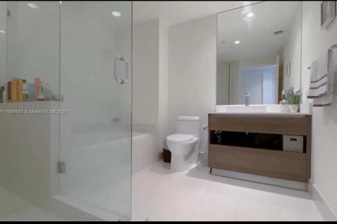 Copropriété à louer à Miami, Floride: 1 chambre, 75.44 m2 № 1964446 - photo 5