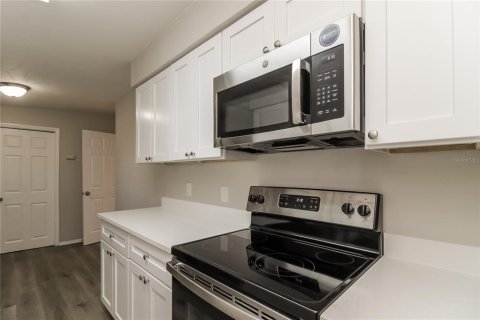 Casa en alquiler en Orlando, Florida, 4 dormitorios, 148.64 m2 № 1829564 - foto 6