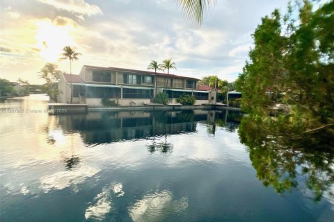 Adosado en venta en Miami Lakes, Florida, 2 dormitorios, 124.95 m2 № 1964265 - foto 11