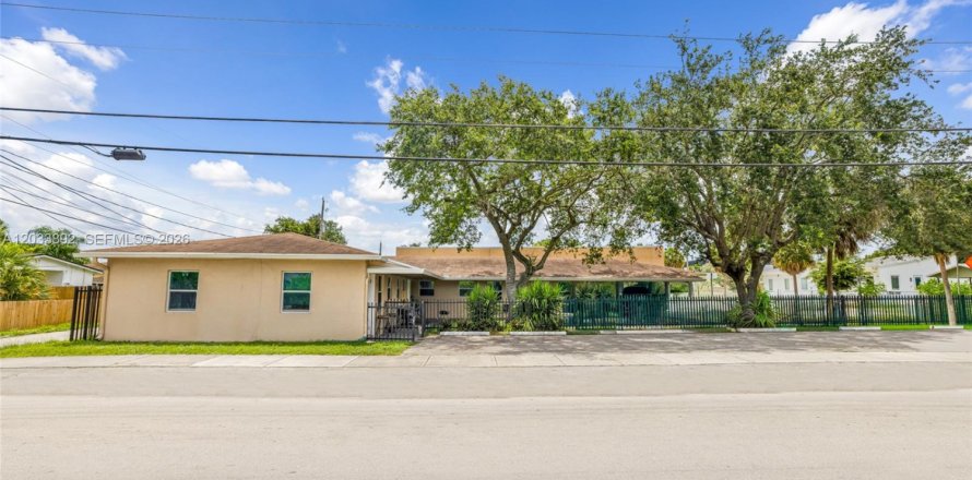 Propiedad comercial en Hollywood, Florida 293.94 m2 № 2154266