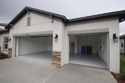House in Riverview, Florida 3 bedrooms, 192.87 sq.m. № 2222134 - photo 17