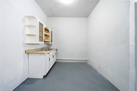 Commercial property in Orlando, Florida 181.81 sq.m. № 2094055 - photo 19
