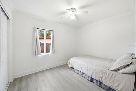 Commercial property in Orlando, Florida 181.81 sq.m. № 2094055 - photo 13