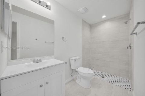 Casa en alquiler en Cape Coral, Florida, 3 dormitorios № 2044446 - foto 18