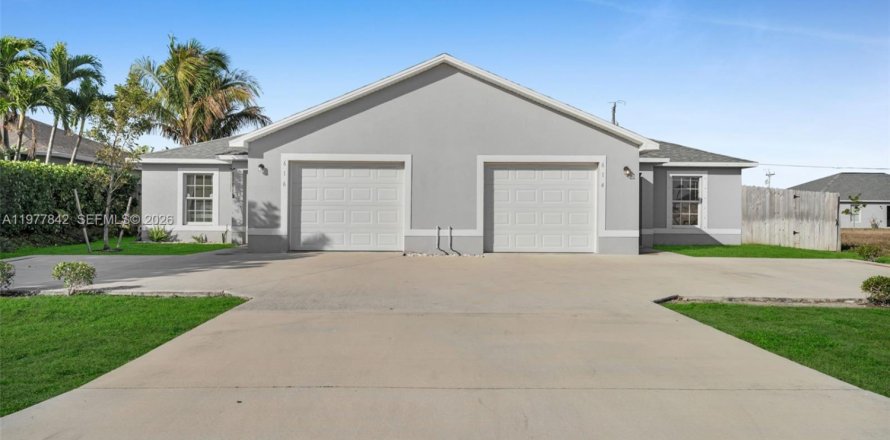 Casa en Cape Coral, Florida 3 dormitorios № 2044446