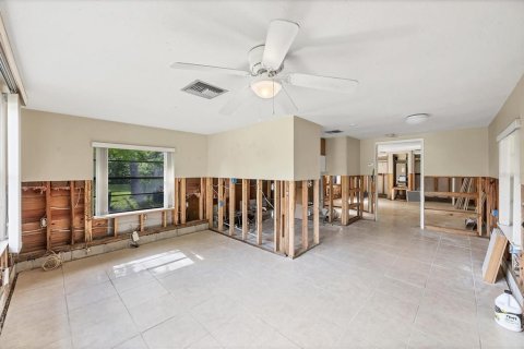 House in Sarasota, Florida 3 bedrooms, 205.69 sq.m. № 1866578 - photo 16