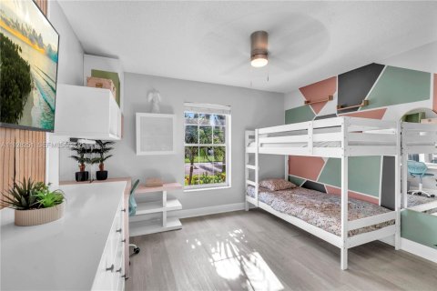 House in Coconut Creek, Florida 3 bedrooms, 165.74 sq.m. № 1987038 - photo 13