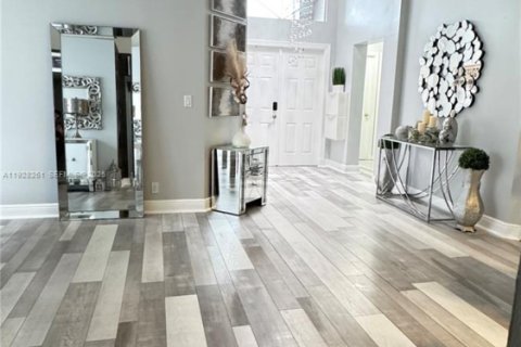 House in Coconut Creek, Florida 3 bedrooms, 165.74 sq.m. № 1987038 - photo 19