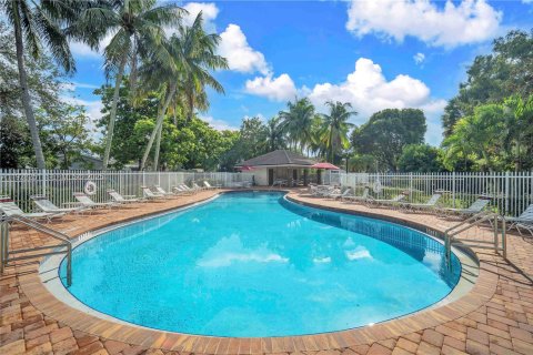 House in Coconut Creek, Florida 3 bedrooms, 165.74 sq.m. № 1987038 - photo 21