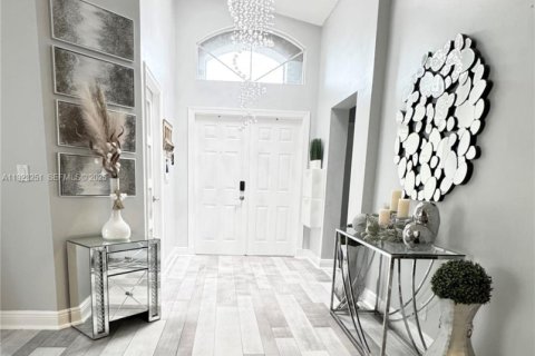 House in Coconut Creek, Florida 3 bedrooms, 165.74 sq.m. № 1987038 - photo 18