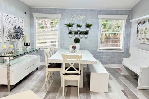 House in Coconut Creek, Florida 3 bedrooms, 165.74 sq.m. № 1987038 - photo 5