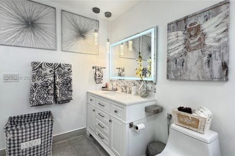 House in Coconut Creek, Florida 3 bedrooms, 165.74 sq.m. № 1987038 - photo 11