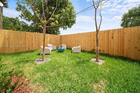 Commercial property in Miami, Florida 321.07 sq.m. № 1788845 - photo 22