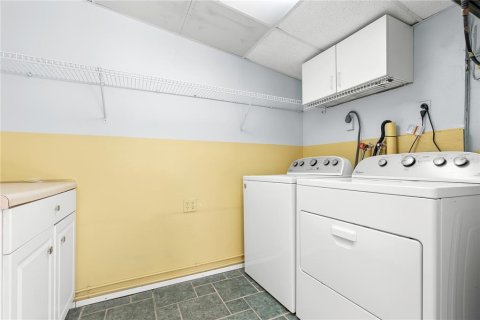 Villa ou maison à vendre à Tarpon Springs, Floride: 4 chambres, 205.04 m2 № 2304565 - photo 23