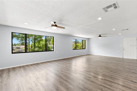 Villa ou maison à vendre à Tarpon Springs, Floride: 4 chambres, 205.04 m2 № 2304565 - photo 7