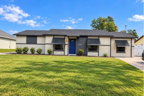 Villa ou maison à Spring Hill, Floride 3 chambres, 133.97 m2 № 2420510