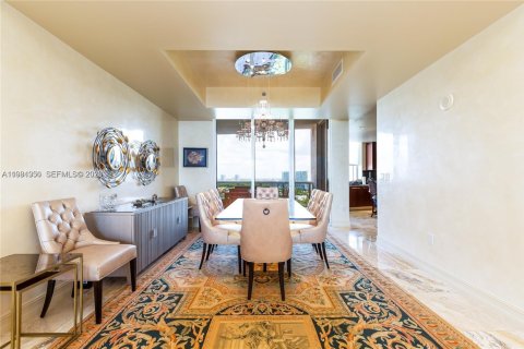 Снять в аренду кондоминиум в Санни-Айлс-Бич, Флорида 3 спальни, 216.18м2, № 2050855 - фото 7