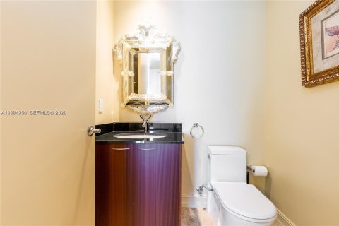 Снять в аренду кондоминиум в Санни-Айлс-Бич, Флорида 3 спальни, 216.18м2, № 2050855 - фото 9