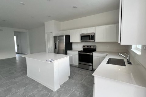 Townhouse in Davenport, Florida 4 bedrooms, 181.53 sq.m. № 1620600 - photo 6