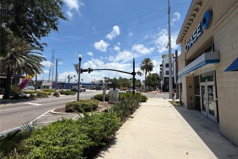Immobilier commercial à louer à Saint Petersburg, Floride: 157.93 m2 № 2148954 - photo 6
