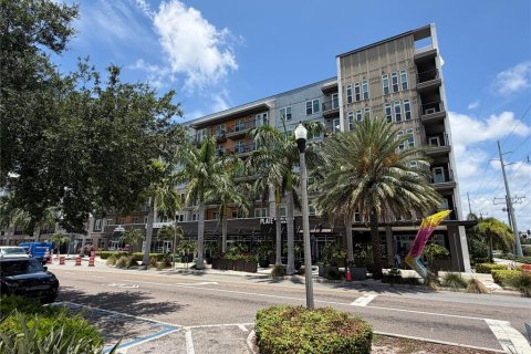 Immobilier commercial à louer à Saint Petersburg, Floride: 157.93 m2 № 2148954 - photo 7