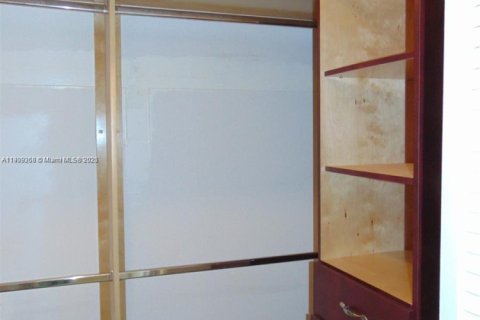 Снять в аренду кондоминиум в Санни-Айлс-Бич, Флорида 1 спальня, 65.96м2, № 1973413 - фото 14