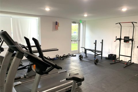 Снять в аренду кондоминиум в Санни-Айлс-Бич, Флорида 1 спальня, 65.96м2, № 1973413 - фото 2