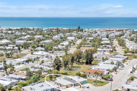 Casa en Holmes Beach, Florida 2 dormitorios, 98.94 m2 № 2141449