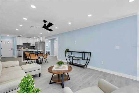 Villa ou maison à vendre à Holmes Beach, Floride: 2 chambres, 98.94 m2 № 2141449 - photo 13