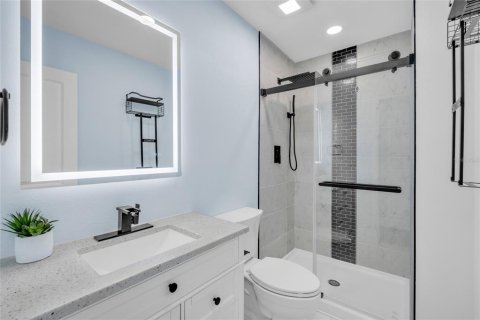 Villa ou maison à vendre à Holmes Beach, Floride: 2 chambres, 98.94 m2 № 2141449 - photo 16