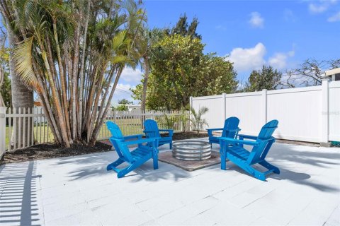 Villa ou maison à vendre à Holmes Beach, Floride: 2 chambres, 98.94 m2 № 2141449 - photo 27