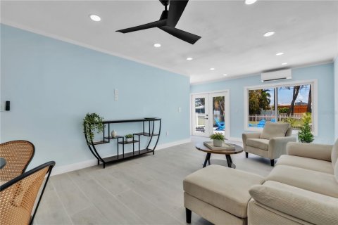 Villa ou maison à vendre à Holmes Beach, Floride: 2 chambres, 98.94 m2 № 2141449 - photo 11