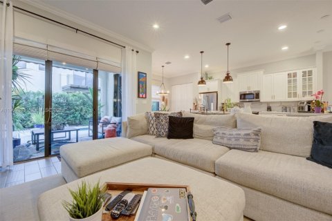 Купить виллу или дом в Хайалиа, Флорида 3 спальни, 230.96м2, № 2006397 - фото 12