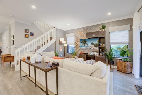 Купить виллу или дом в Хайалиа, Флорида 3 спальни, 230.96м2, № 2006397 - фото 9