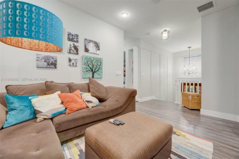 Купить виллу или дом в Хайалиа, Флорида 3 спальни, 230.96м2, № 2006397 - фото 24