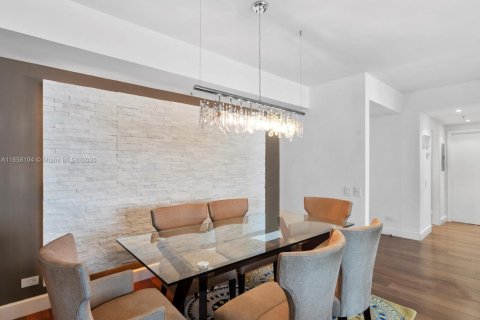 Купить кондоминиум в Майами, Флорида 3 спальни, 159.7м2, № 2054218 - фото 12