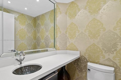 Купить кондоминиум в Майами, Флорида 3 спальни, 159.7м2, № 2054218 - фото 30