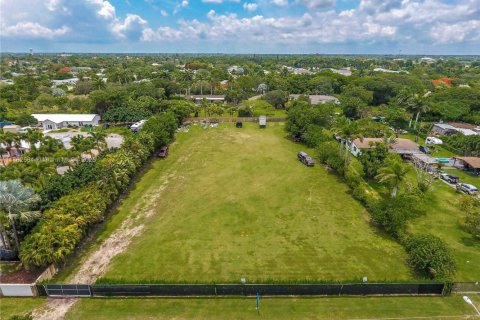 Commercial property in Homestead, Florida № 1938496 - photo 8