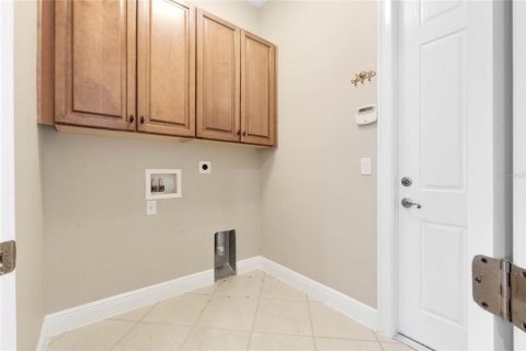 House in Lady Lake, Florida 3 bedrooms, 181.16 sq.m. № 1537061 - photo 21