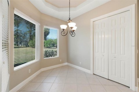 House in Lady Lake, Florida 3 bedrooms, 181.16 sq.m. № 1537061 - photo 22