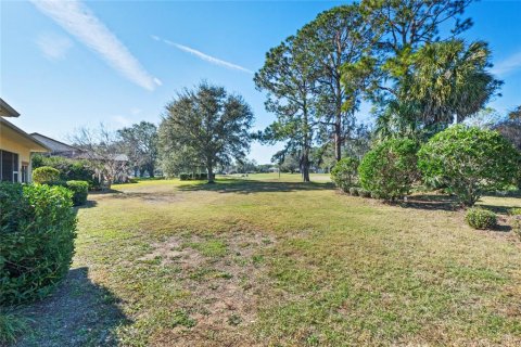 House in Lady Lake, Florida 3 bedrooms, 181.16 sq.m. № 1537061 - photo 27