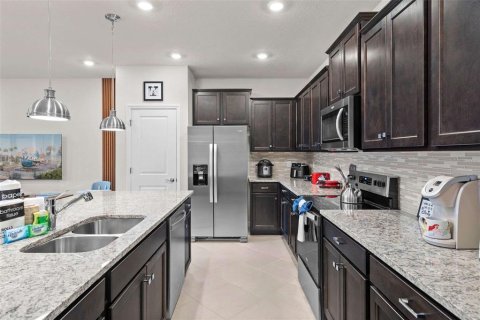 Touwnhouse à vendre à Clermont, Floride: 5 chambres, 211.91 m2 № 1679210 - photo 14